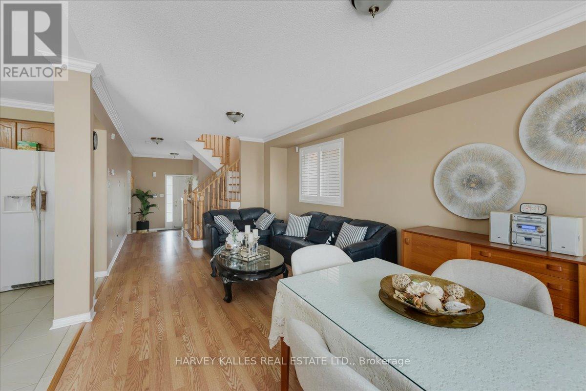 98 Trudelle Crescent, Brampton (Fletcher's Meadow), Ontario  L7A 2Z3 - Photo 8 - W12128151