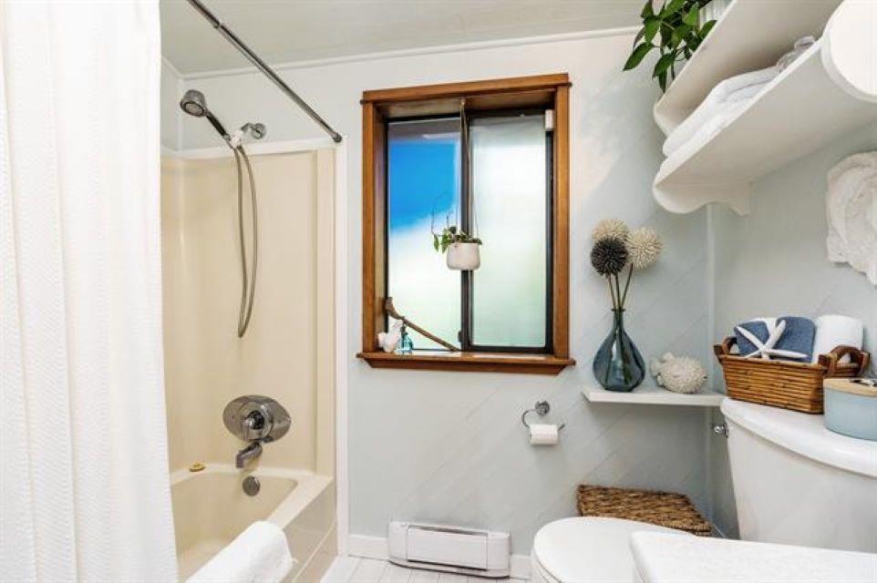 15681 Marine Drive, White Rock, British Columbia  V4B 1E3 - Photo 15 - R2999067
