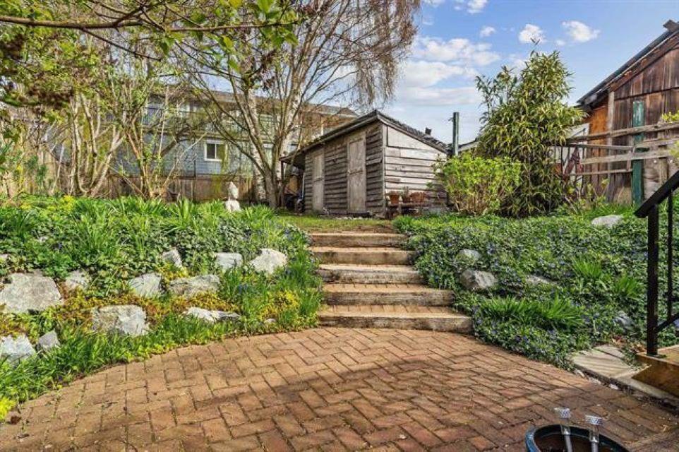 15681 Marine Drive, White Rock, British Columbia  V4B 1E3 - Photo 2 - R2999067