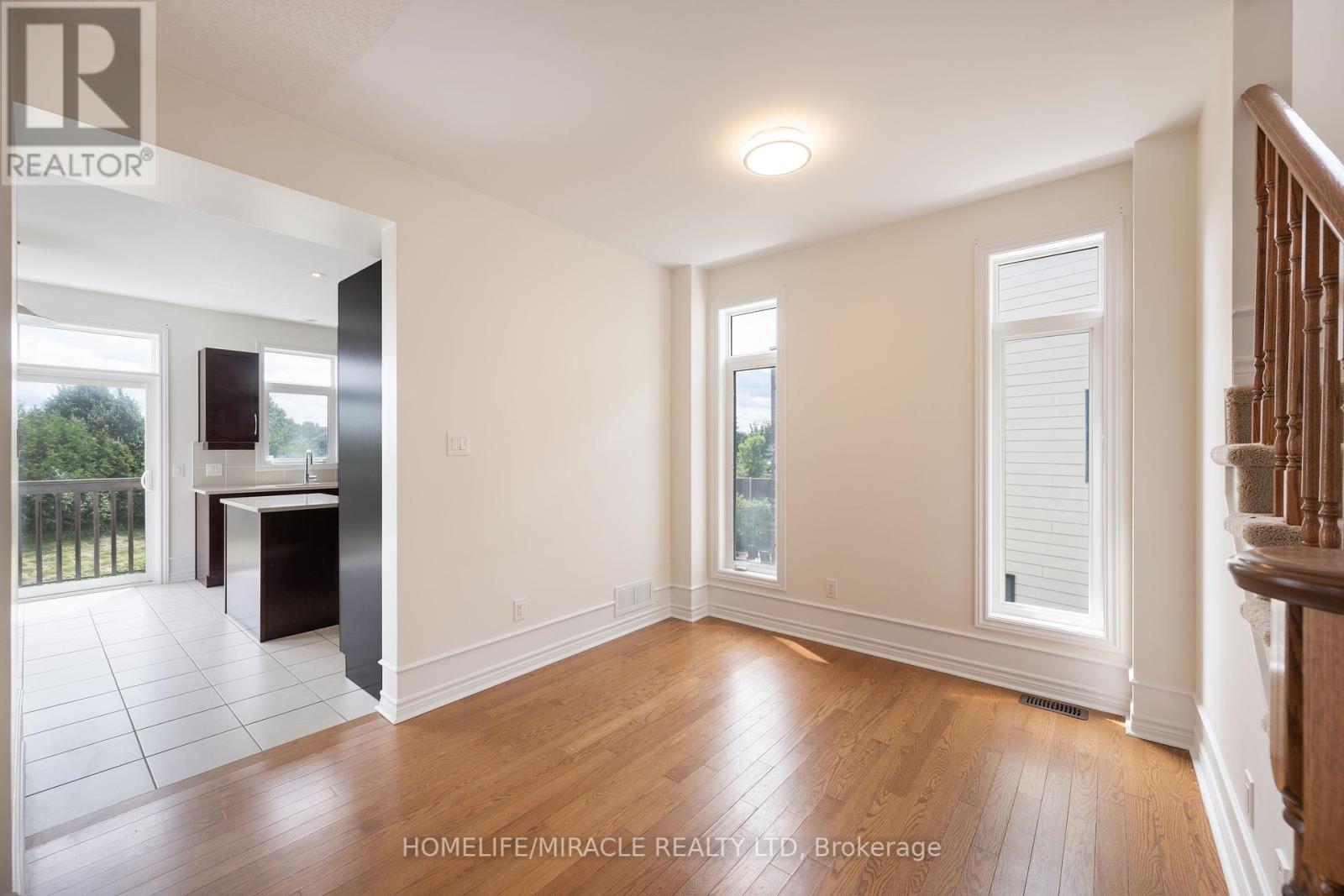 632 Bridleglen Crescent, Ottawa, Ontario  K2M 2V6 - Photo 12 - X12128076