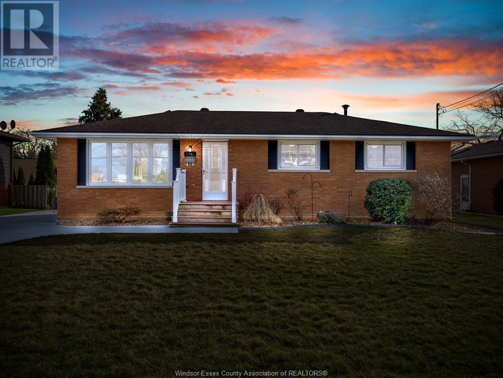 Property at 1745 Normandy STREET image 2
