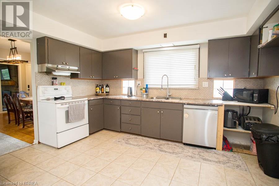 1039 St. John's Road W, Walsh, Ontario  N3Y 4K1 - Photo 9 - 40725360