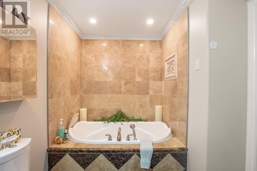 6 Oscar Court, Red Deer, Alberta  T4P 0E8 - Photo 13 - A2217697