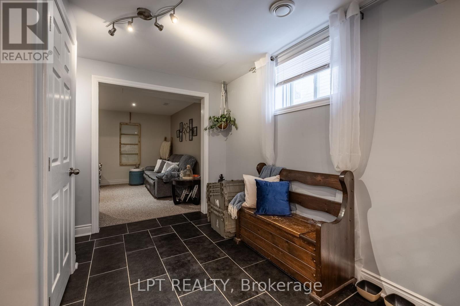 1388 Ottawa Street, Kingston (City Northwest), Ontario  K7P 0C2 - Photo 6 - X12047022