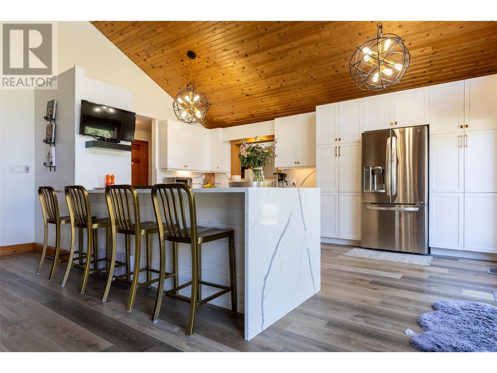 1562 12th Avenue, Fernie, British Columbia  V0B 1M0 - Photo 40 - 10346327