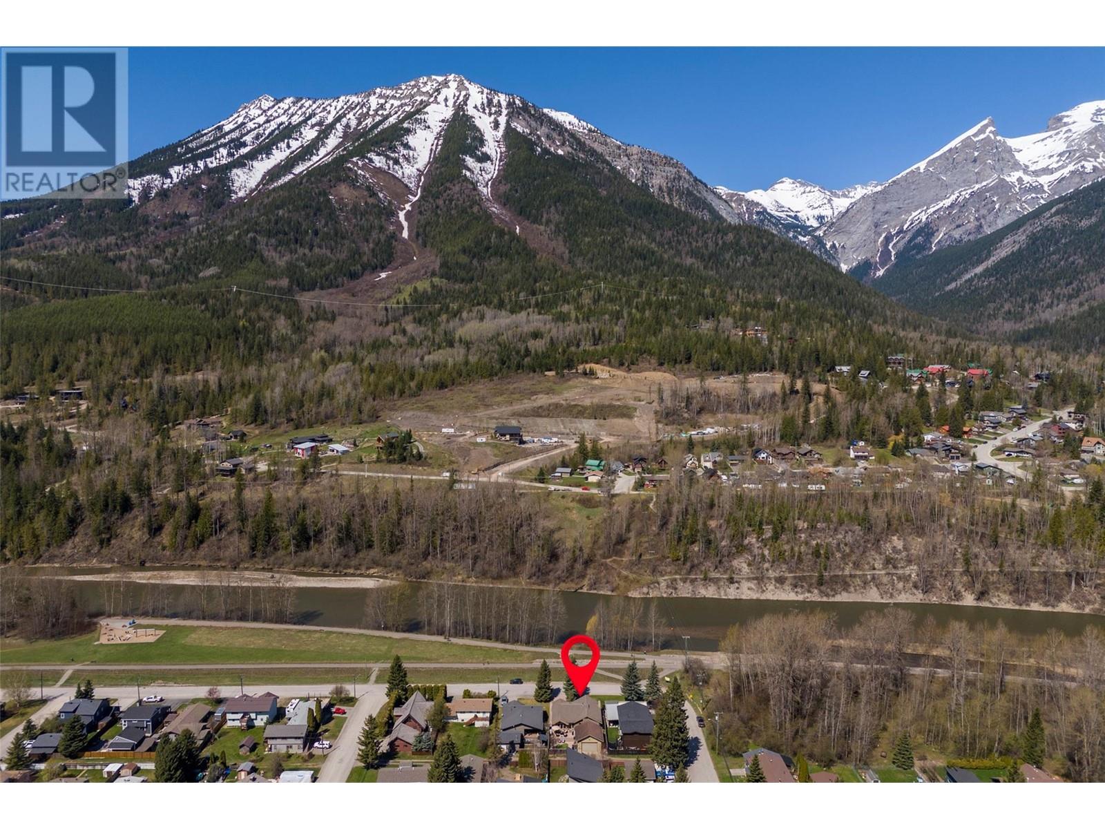 1562 12th Avenue, Fernie, British Columbia  V0B 1M0 - Photo 66 - 10346327