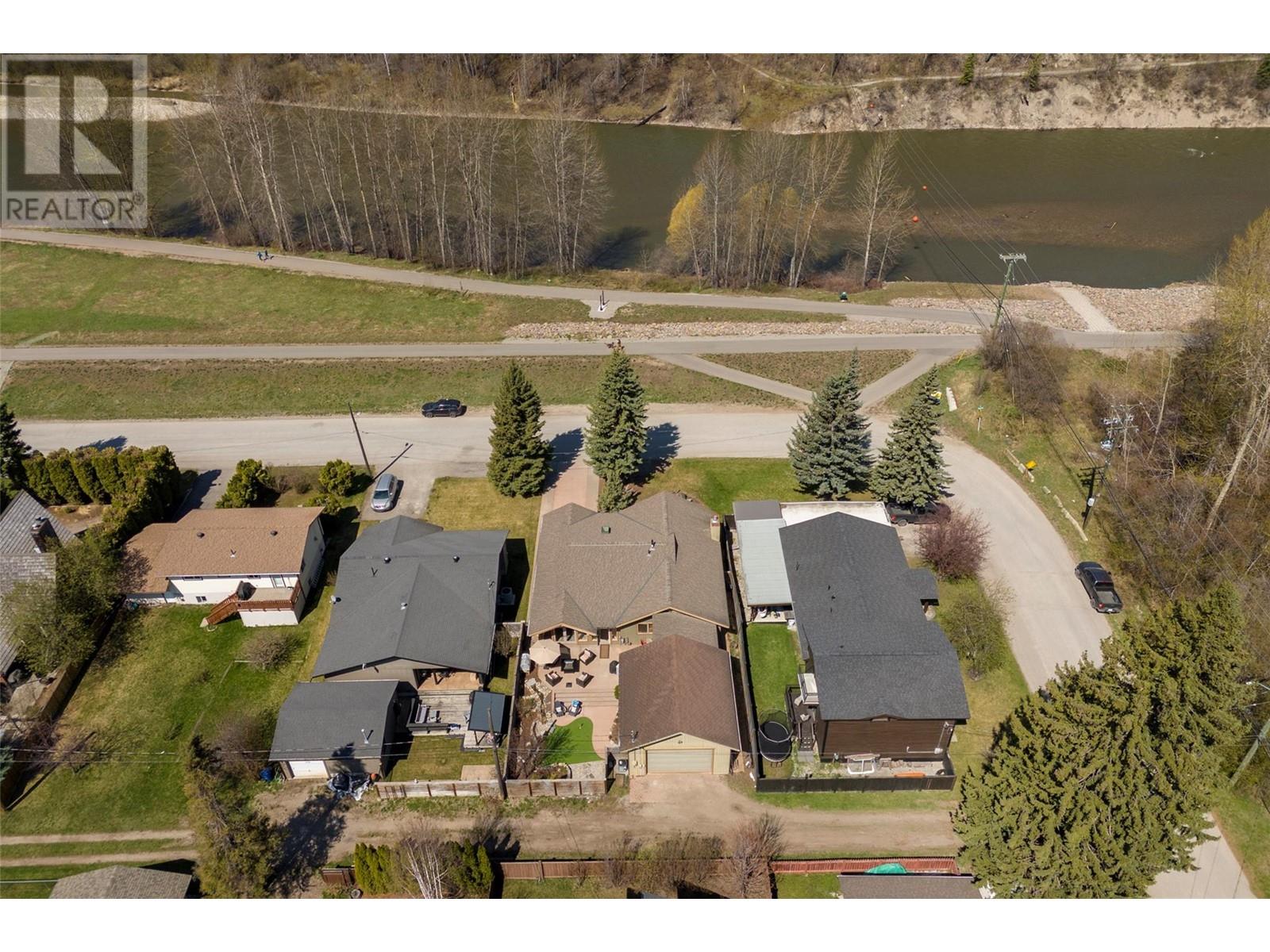 1562 12th Avenue, Fernie, British Columbia  V0B 1M0 - Photo 65 - 10346327