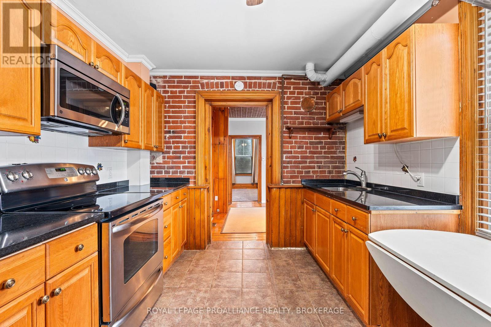 270 Wellington Street, Kingston, Ontario  K7K 2Z1 - Photo 13 - X12128527