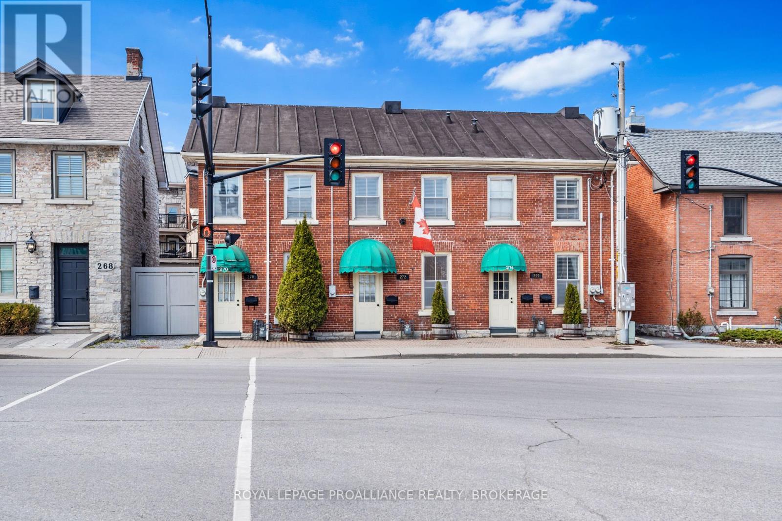 272 Wellington Street, Kingston, Ontario  K7K 2Z1 - Photo 2 - X12128535
