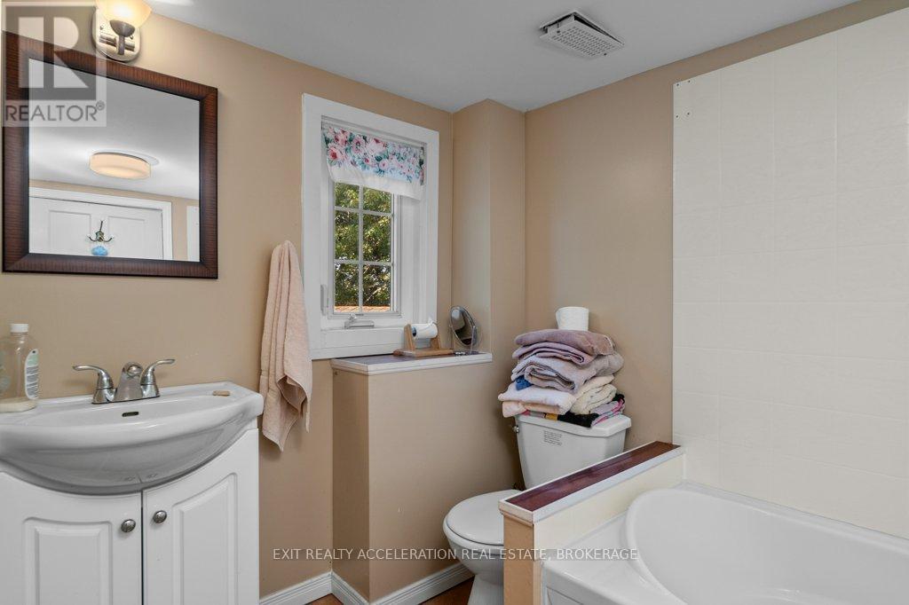 2940 County Road 8, Greater Napanee (Greater Napanee), Ontario  K7R 3K7 - Photo 20 - X12128590