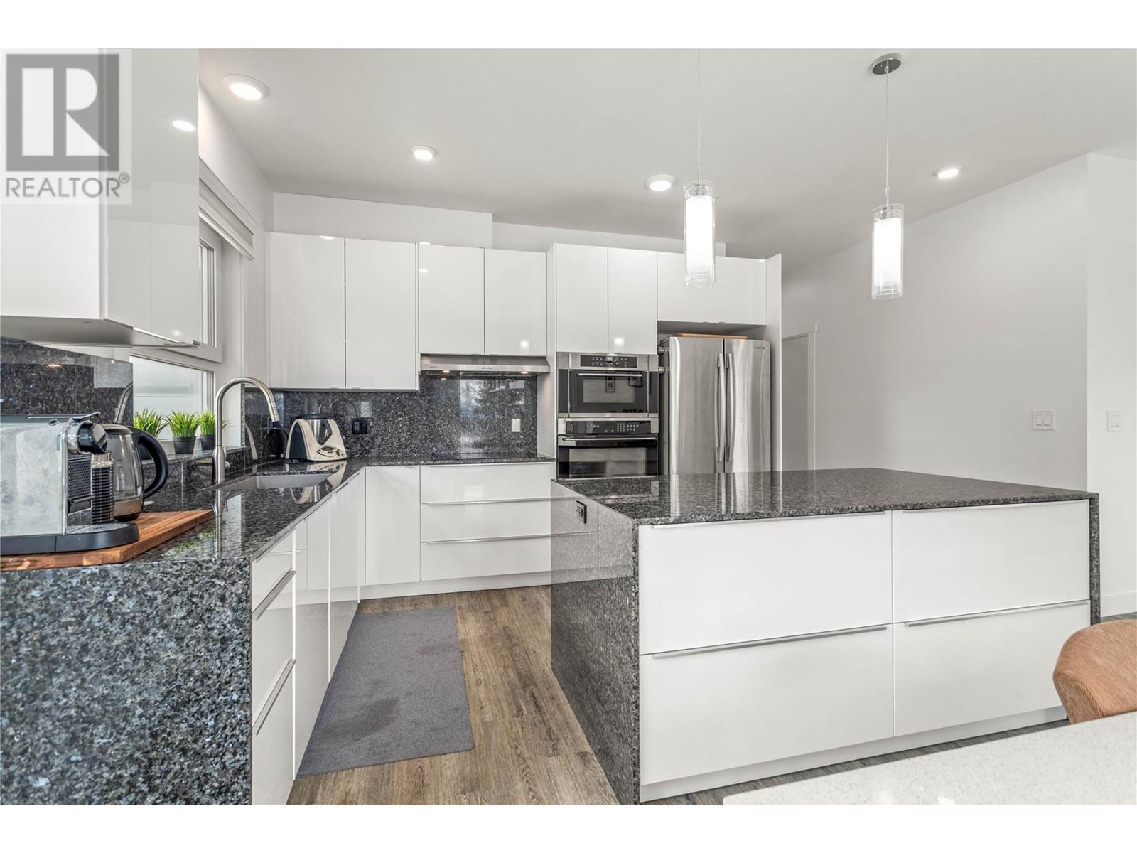 5308 Law Street, Peachland, British Columbia  V0H 1X8 - Photo 54 - 10346449