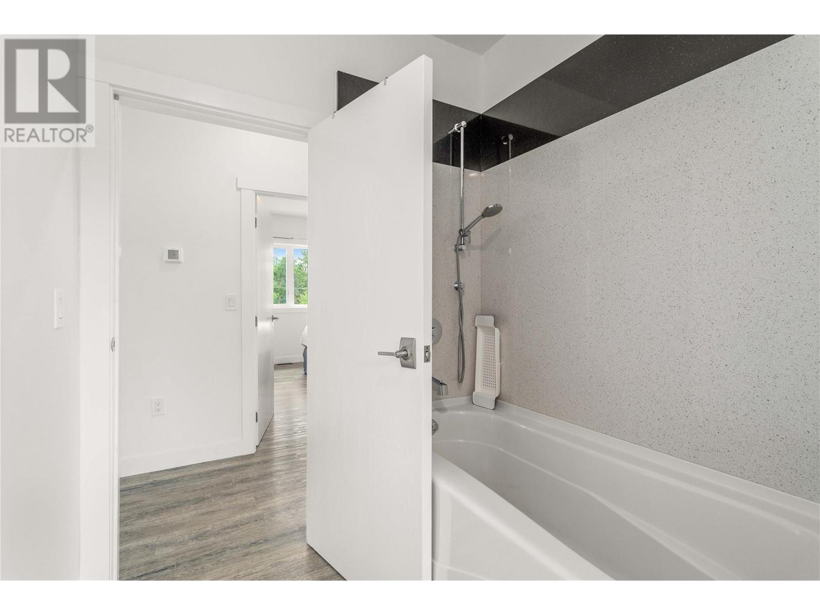 5308 Law Street, Peachland, British Columbia  V0H 1X8 - Photo 65 - 10346449