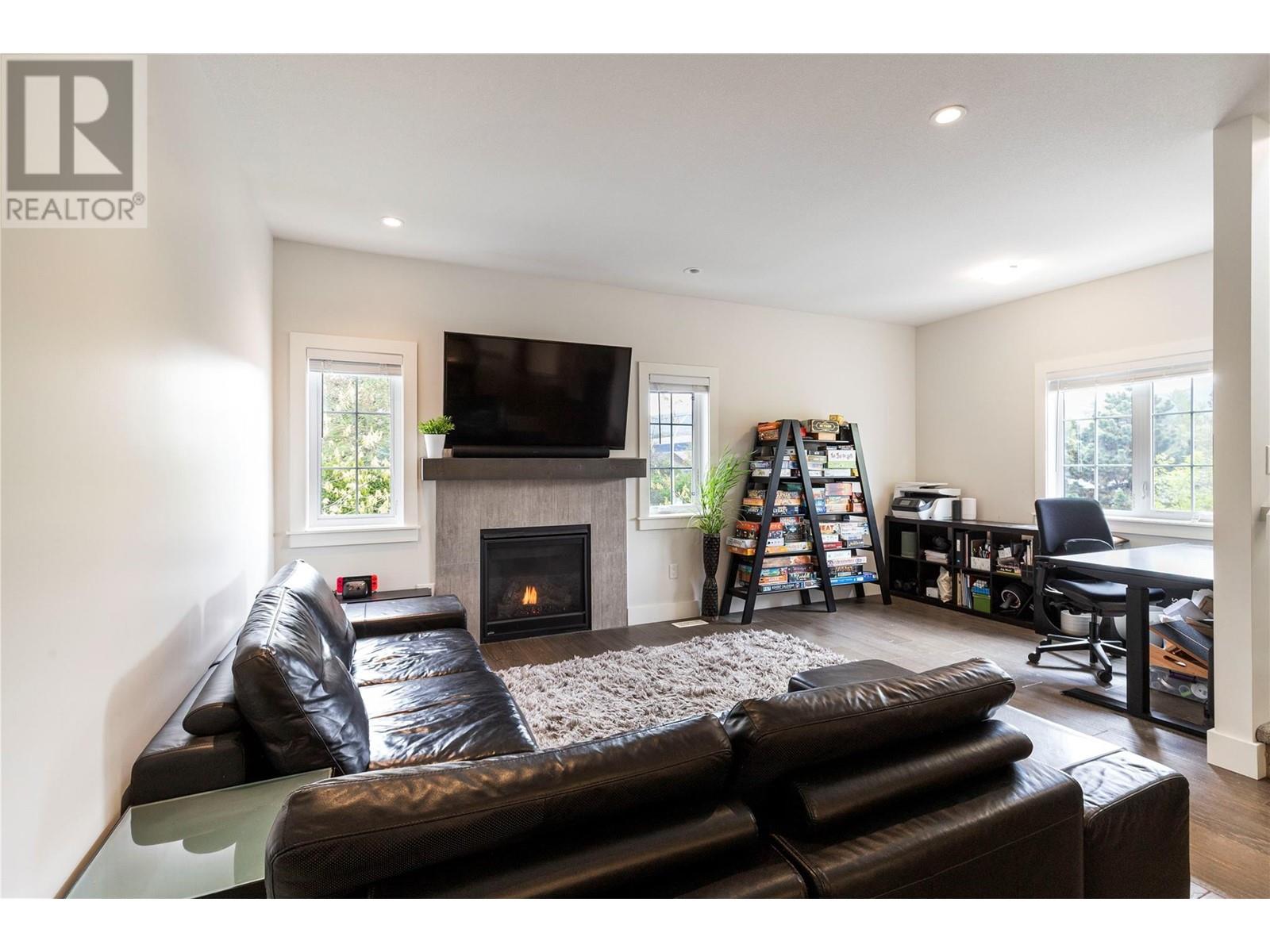 644 Lequime Road Unit# 1, Kelowna, British Columbia  V1W 1A4 - Photo 12 - 10346165