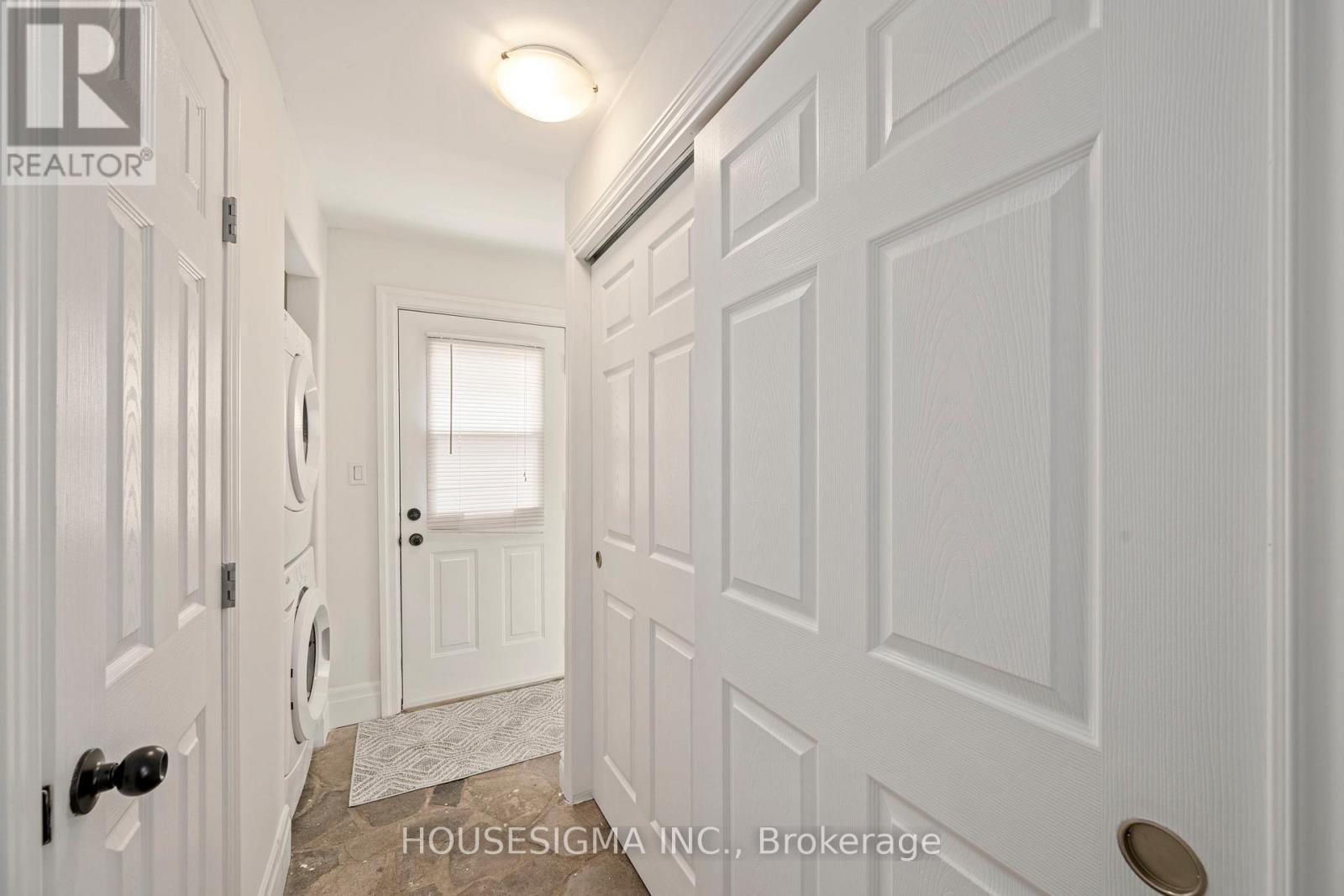 3653 Concession Drive, Southwest Middlesex (Glencoe), Ontario  N0L 1M0 - Photo 28 - X12128585