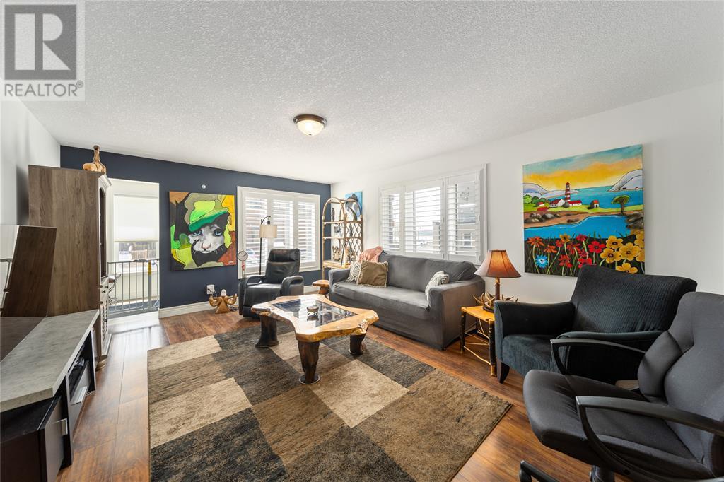 Property at 110 WELLINGTON STREET image 5