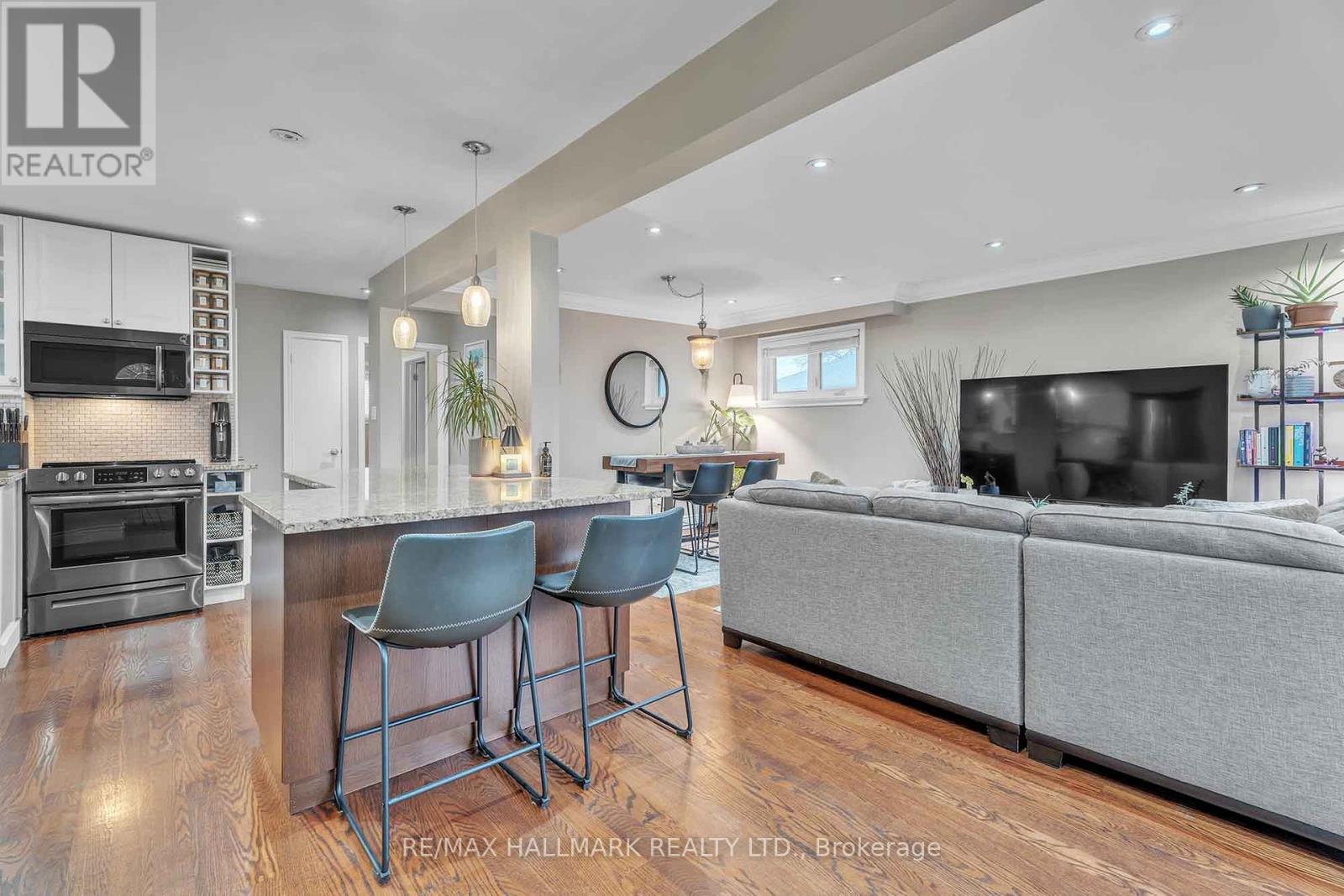 Property at 24 HUGHEY CRESCENT image 1
