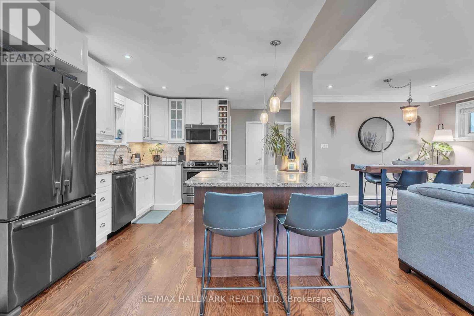 24 Hughey Crescent, Toronto, Ontario  M1K 2V4 - Photo 7 - E12052785