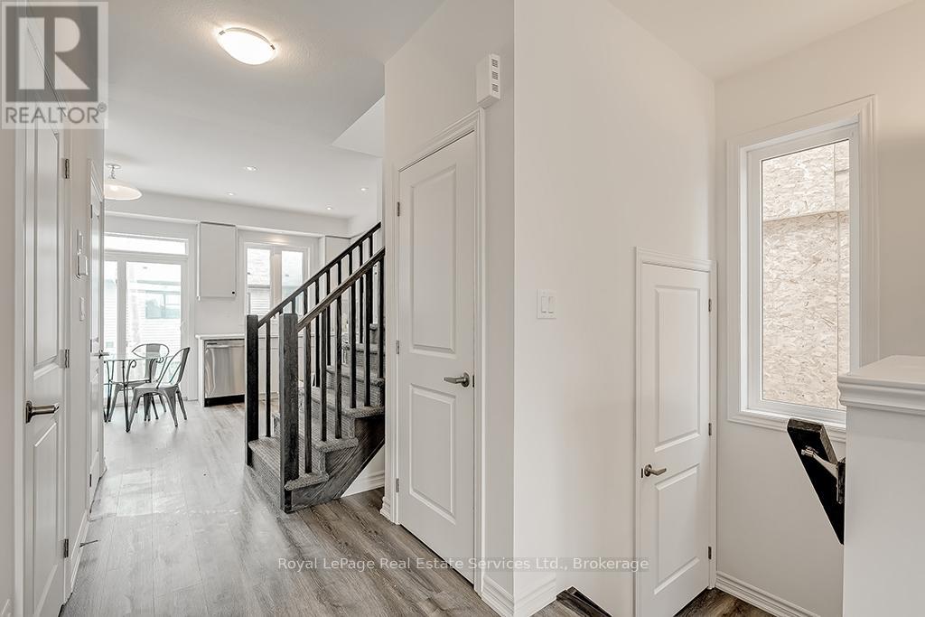 42 - 461 Blackburn Drive, Brantford, Ontario  N3T 6S8 - Photo 5 - X12128629