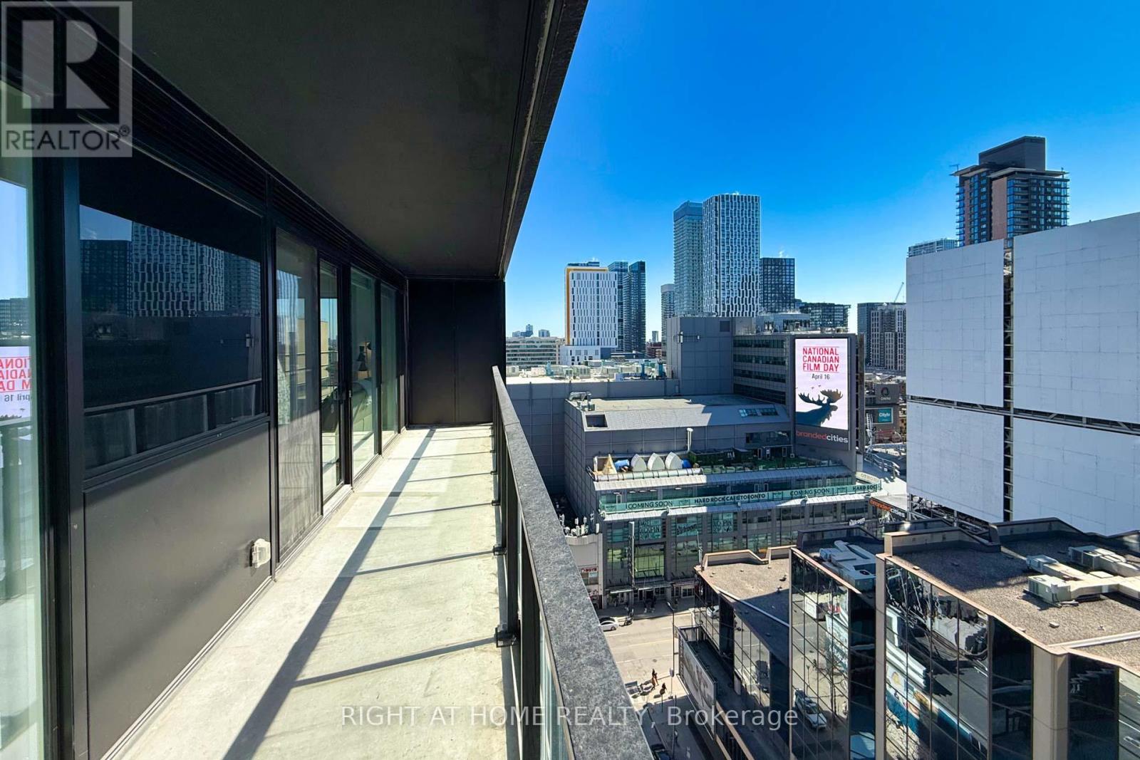 1303 - 20 Edward Street, Toronto, Ontario  M5G 0C5 - Photo 24 - C12128467