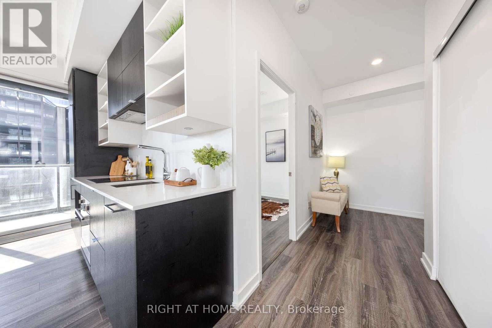 1303 - 20 Edward Street, Toronto, Ontario  M5G 0C5 - Photo 3 - C12128467