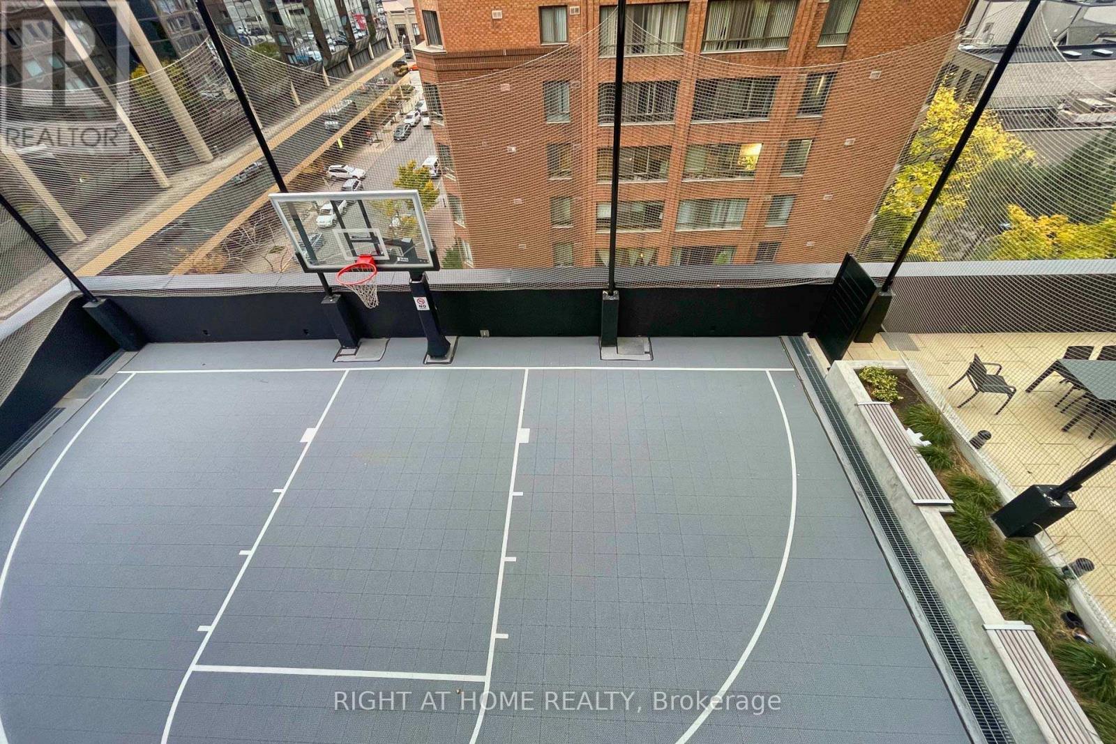 1303 - 20 Edward Street, Toronto, Ontario  M5G 0C5 - Photo 30 - C12128467