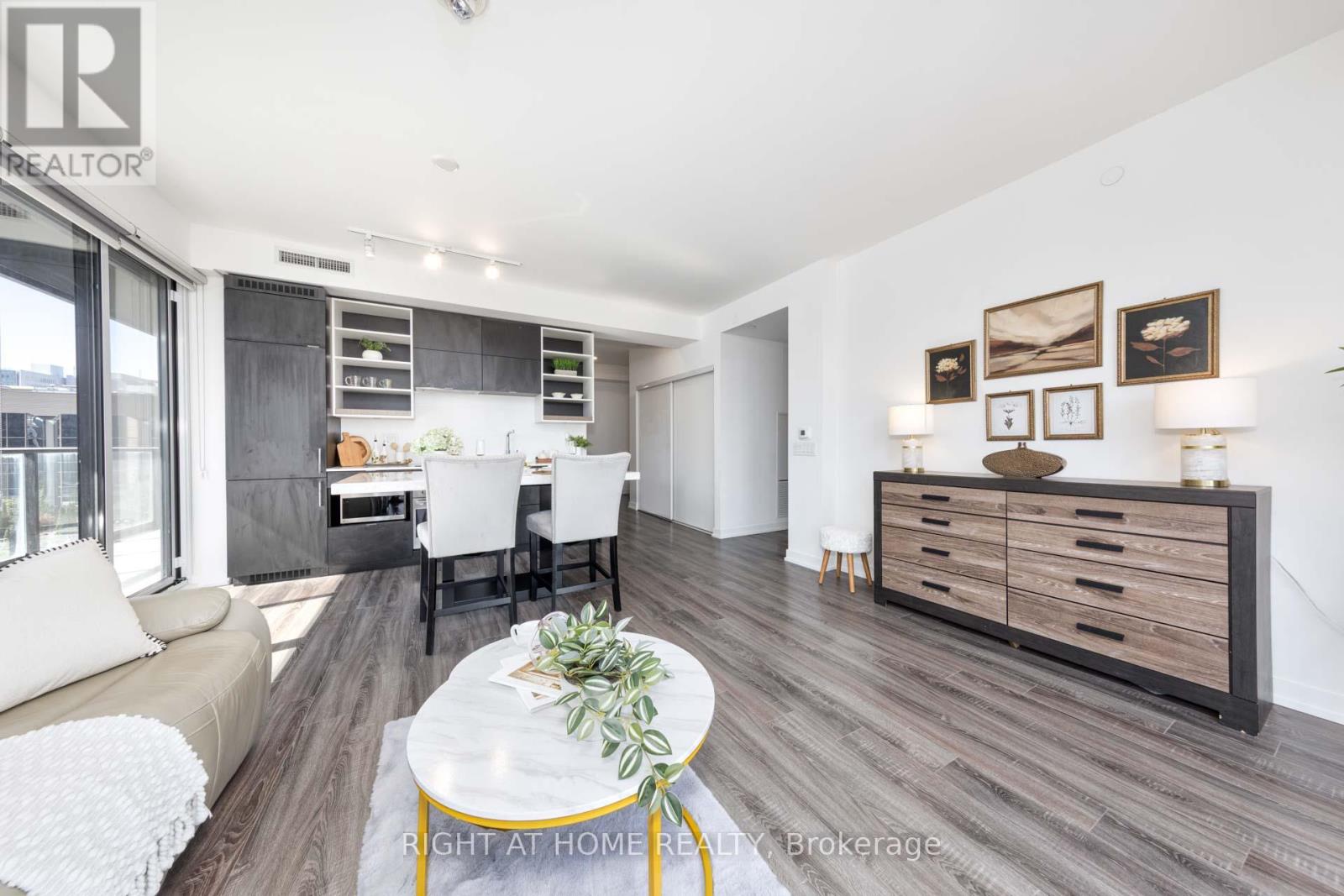 1303 - 20 Edward Street, Toronto, Ontario  M5G 0C5 - Photo 8 - C12128467