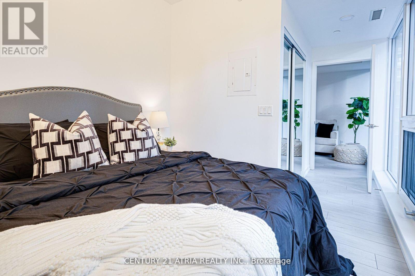 1210 - 55 Mercer Street, Toronto, Ontario  M5V 0W4 - Photo 10 - C12128471