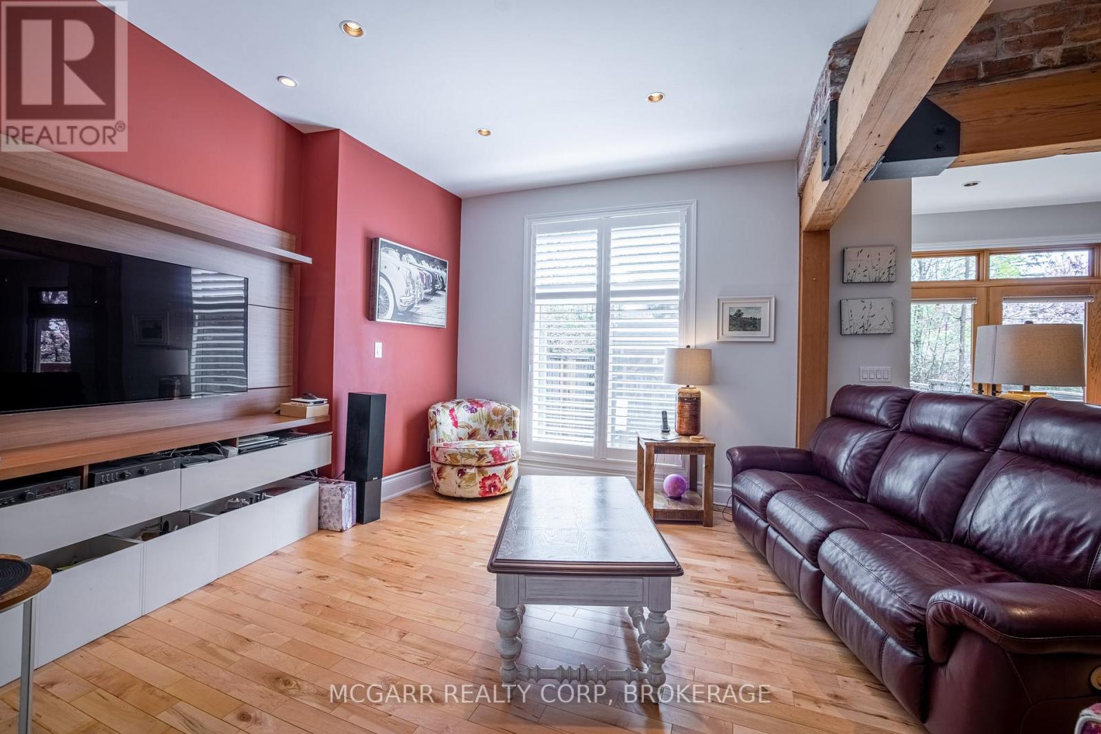 64 Yates Street, St. Catharines (Downtown), Ontario  L2R 5R8 - Photo 11 - X12128570