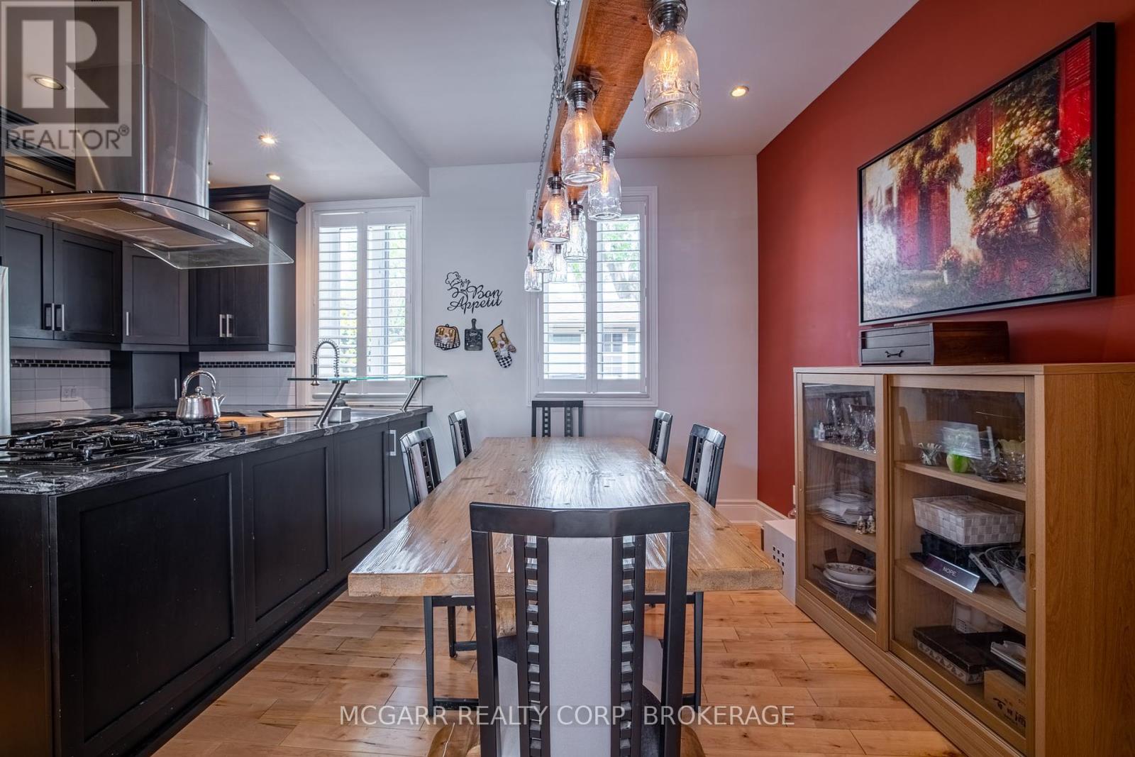 64 Yates Street, St. Catharines (Downtown), Ontario  L2R 5R8 - Photo 14 - X12128570