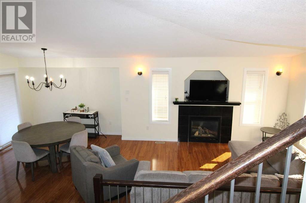 Property at 11002 60 Avenue image 4