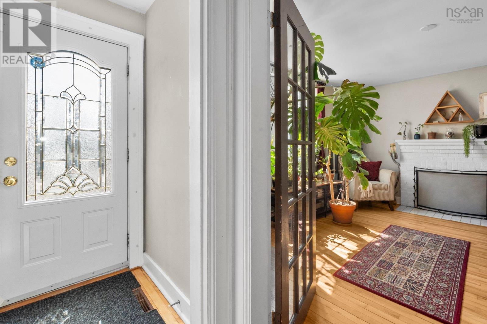 Property at 5680 Drummond Court image 4
