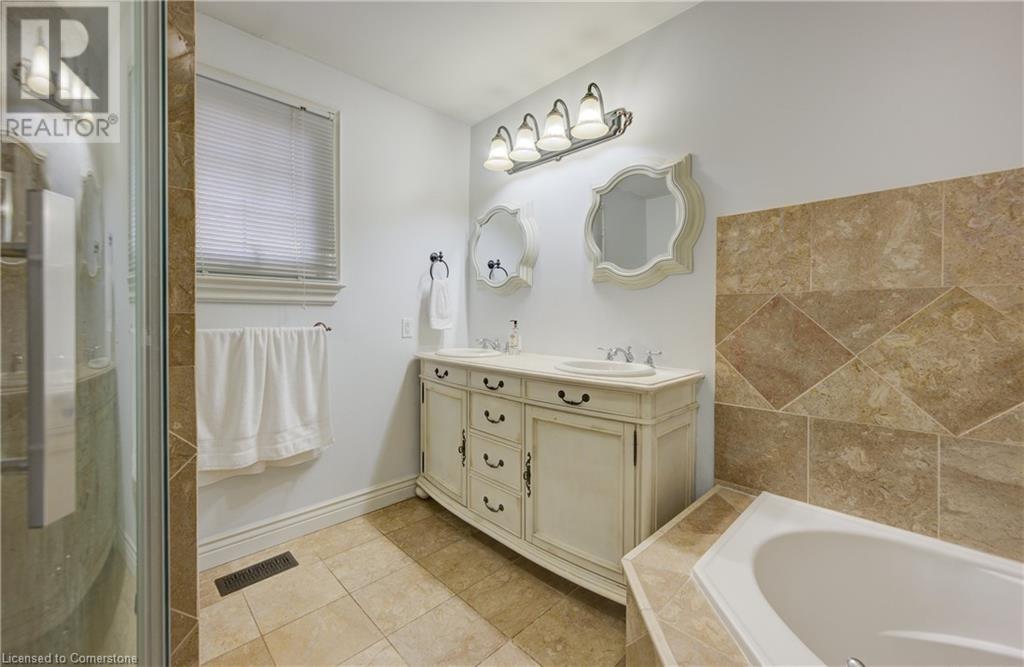 255 Mount Albion Road Unit# 40, Hamilton, Ontario  L8K 6P8 - Photo 19 - 40709063