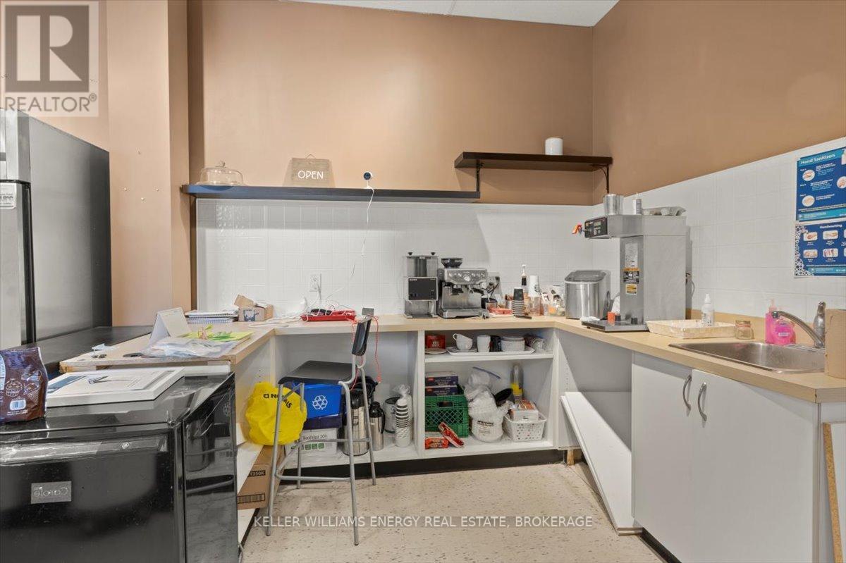 109 - 1077 Boundary Road, Oshawa, Ontario  L1J 8P8 - Photo 8 - E12128583