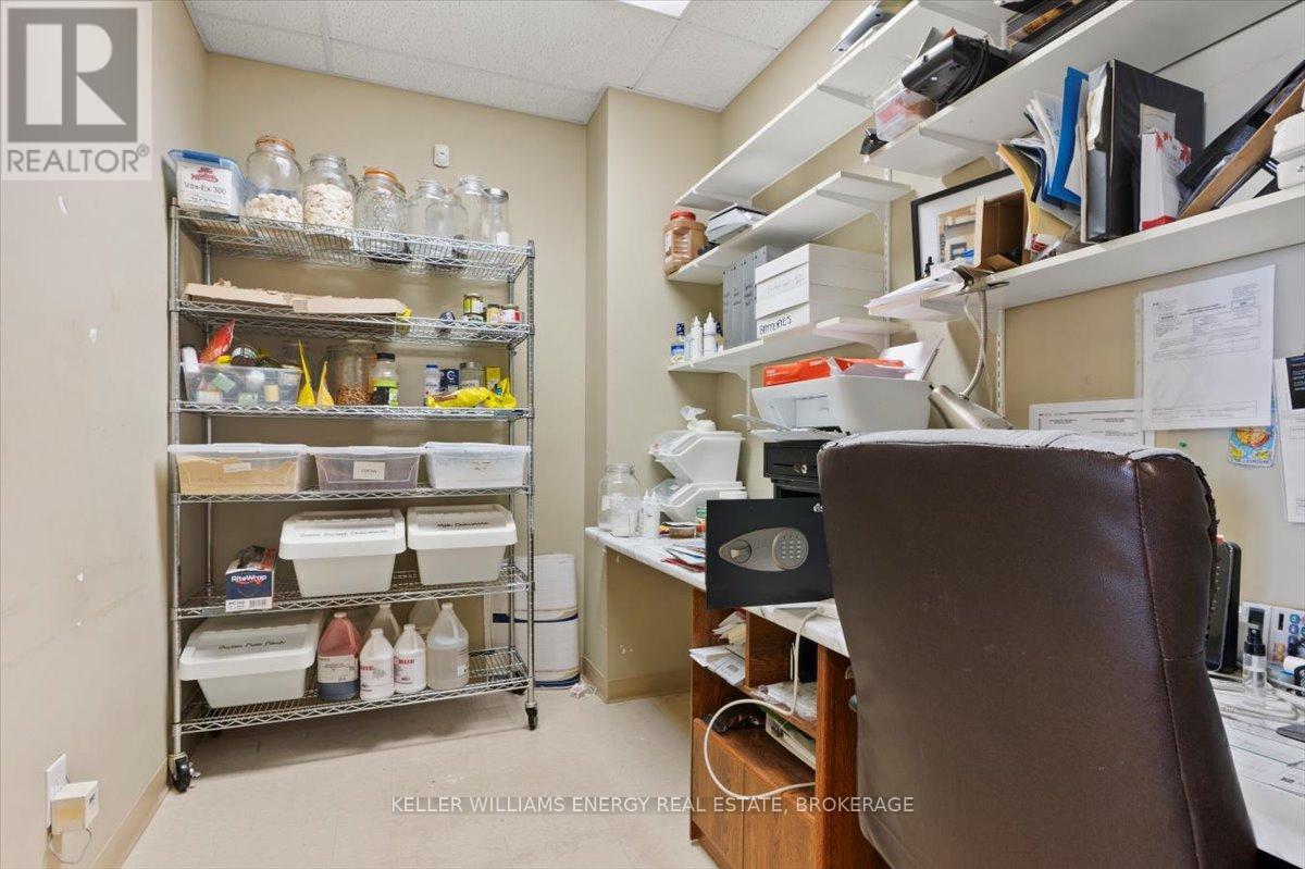 109 - 1077 Boundary Road, Oshawa, Ontario  L1J 8P8 - Photo 9 - E12128583