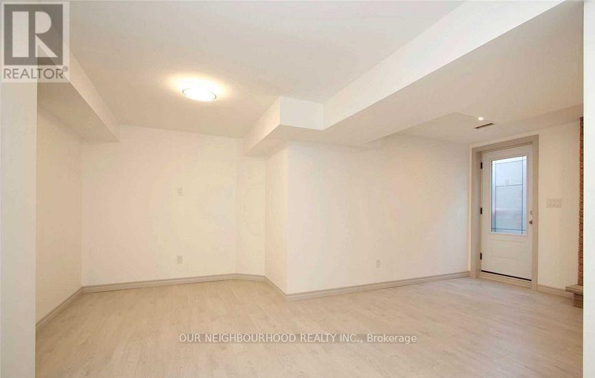 2302 Wildwood Crescent, Pickering, Ontario  L1X 2R8 - Photo 7 - E12128621