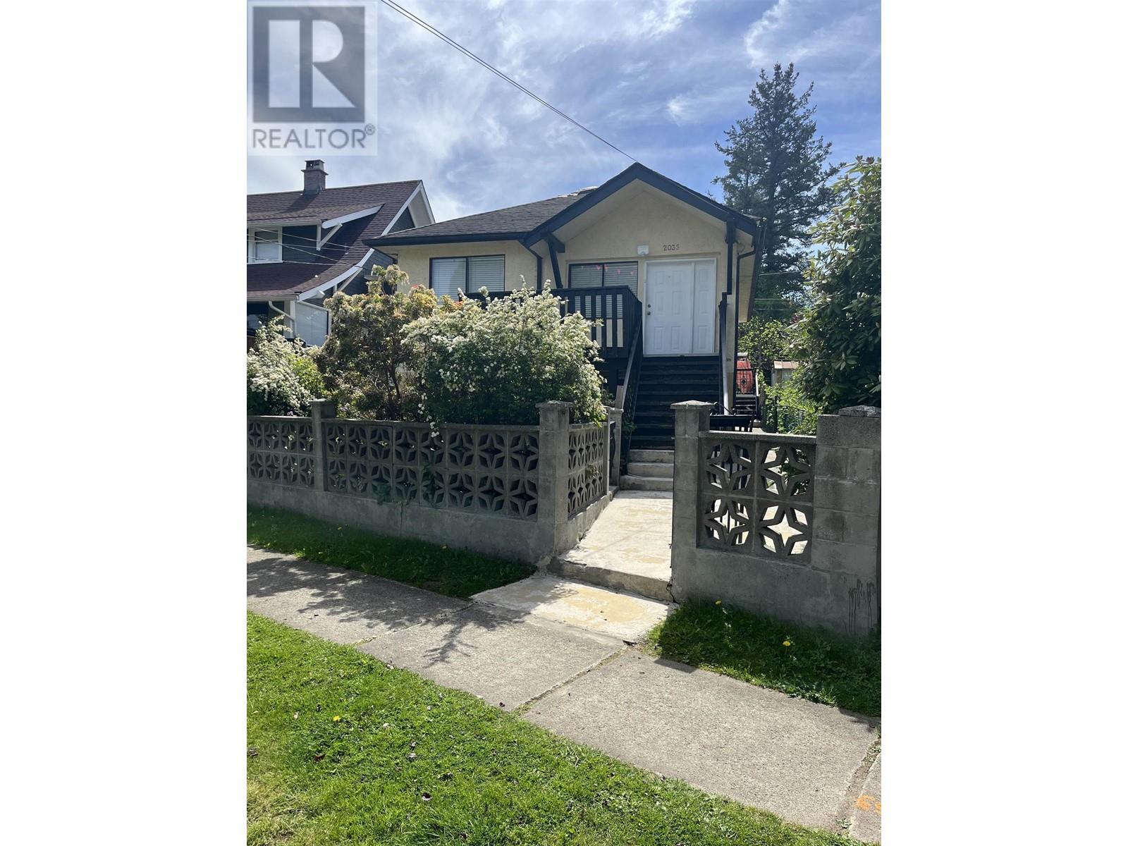 2036 Stainsbury Avenue, Vancouver, British Columbia  V5N 2M8 - Photo 1 - R2998961