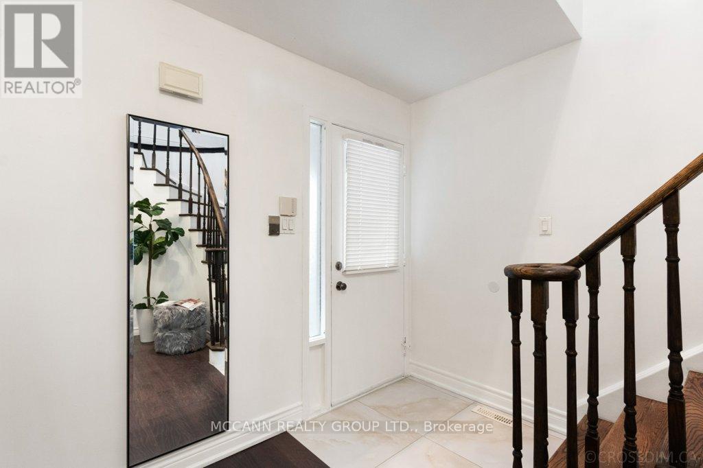 Property at 81 STIRLING CRESCENT image 3