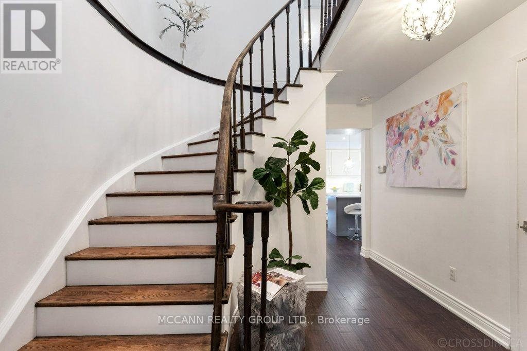 Property at 81 STIRLING CRESCENT image 4