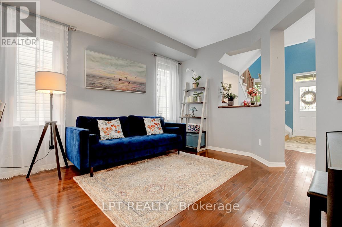 345 Eckerson Avenue, Ottawa, Ontario  K2S 0K9 - Photo 4 - X12128511