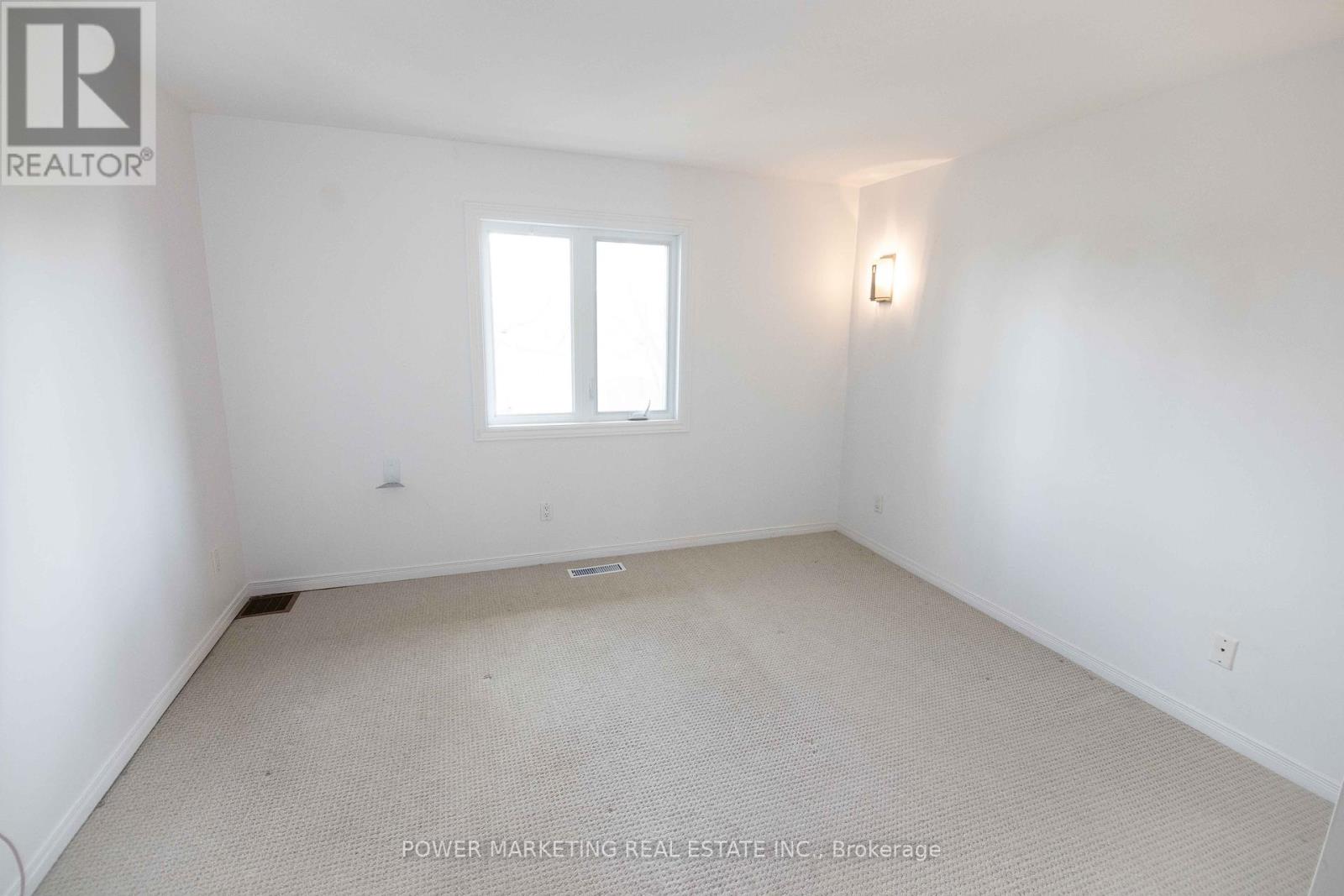 D - 40 Maclaren Street, Ottawa, Ontario  K2P 0K4 - Photo 15 - X12128556