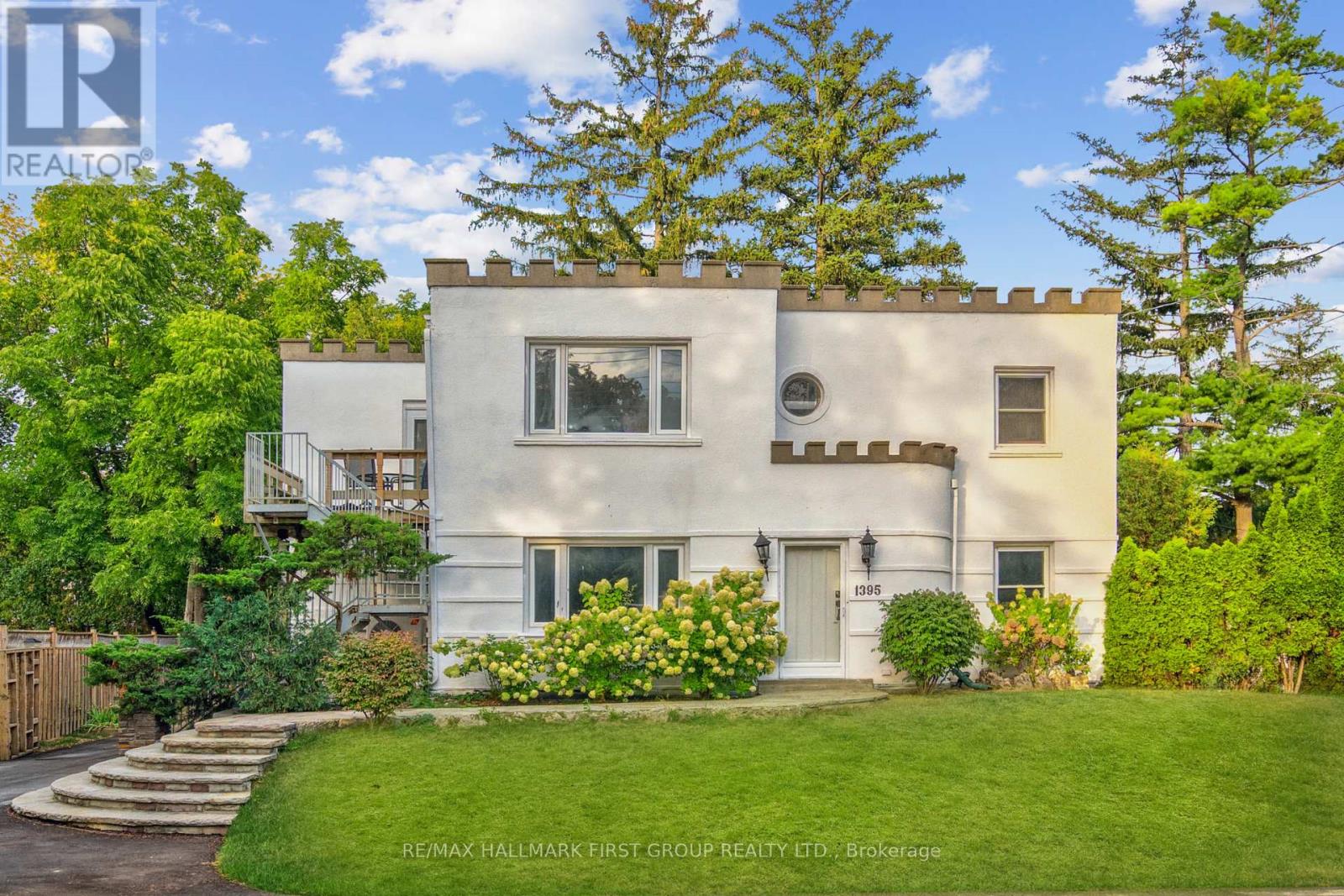 Property at 1395 HURONTARIO STREET image 2