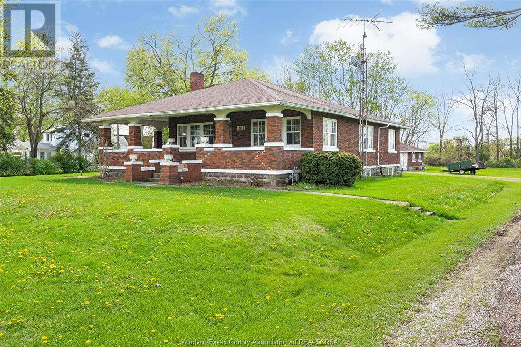 Property at 1011 MCCAIN Sideroad image 2