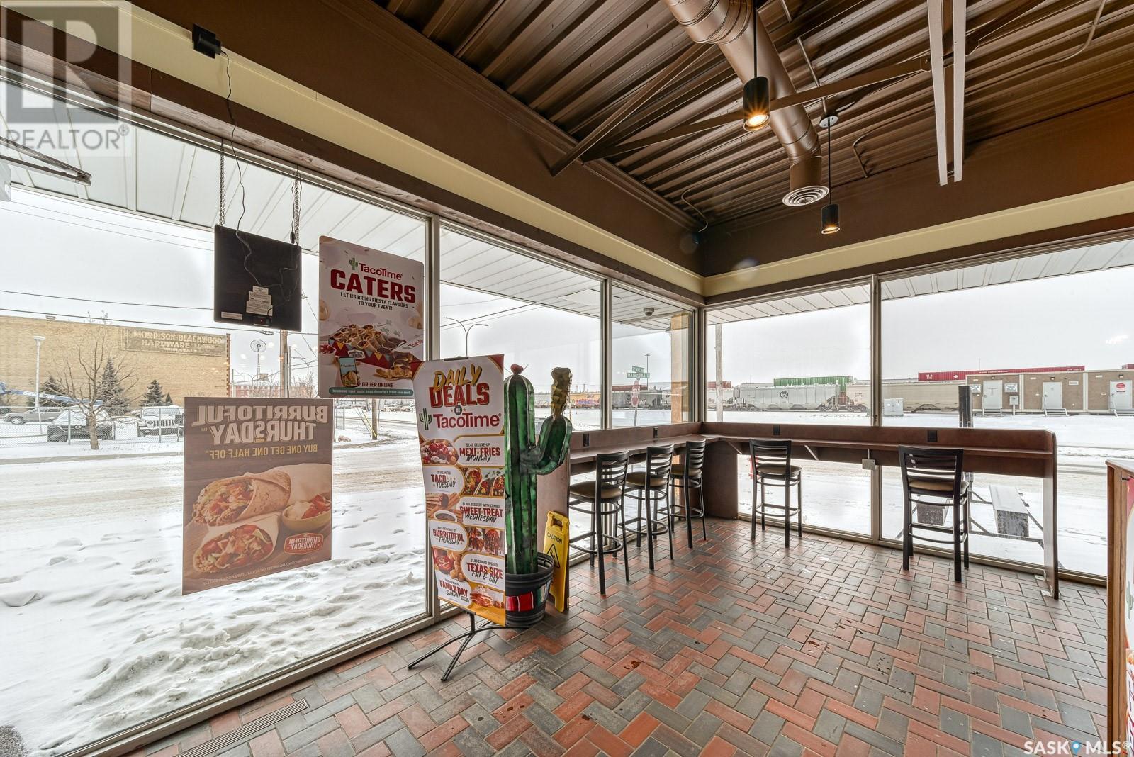 204 Manitoba Street W, Moose Jaw, Saskatchewan  S6H 1R1 - Photo 4 - SK988653