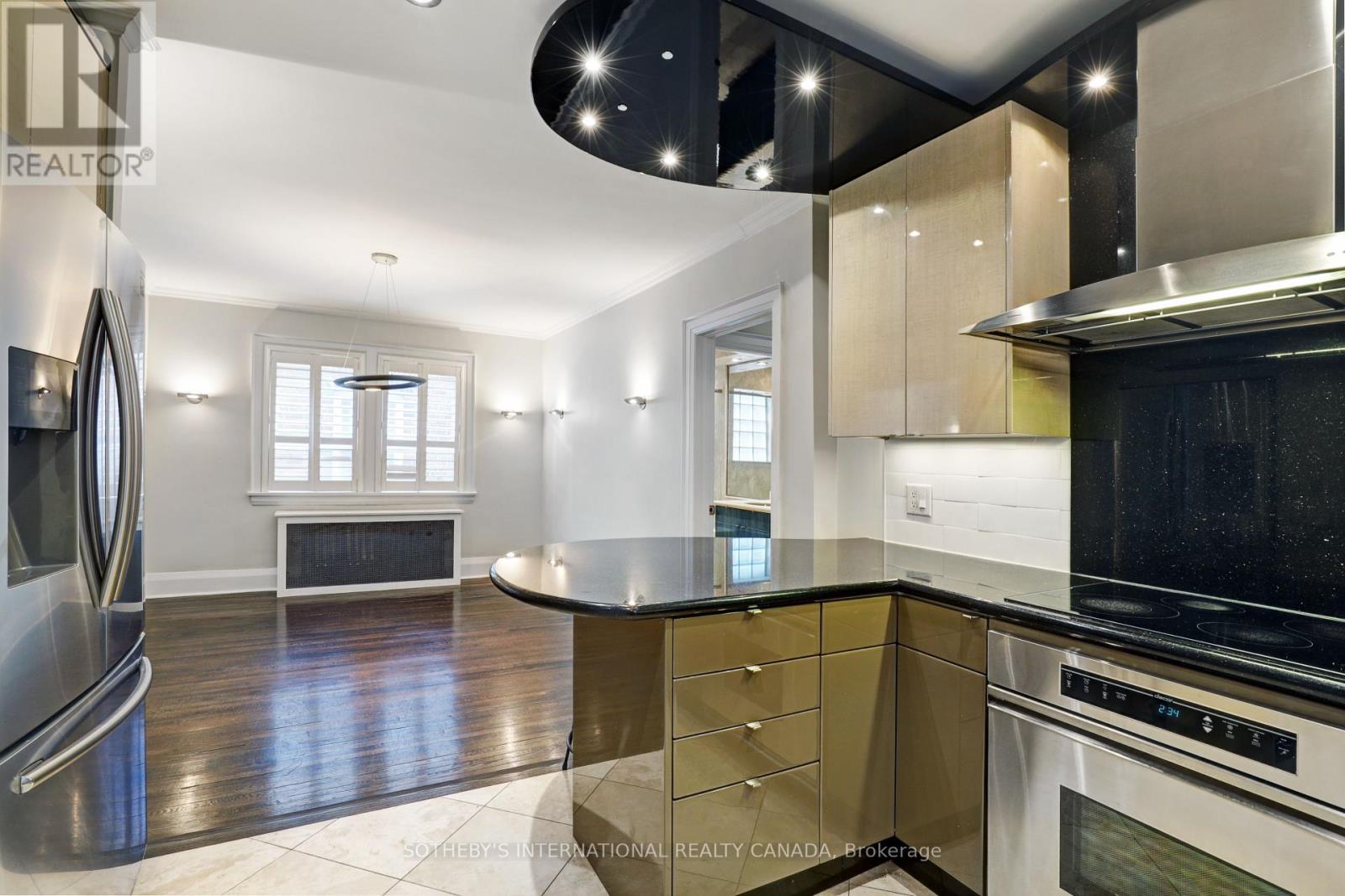 Main - 872 Avenue Road, Toronto, Ontario  M5P 2K6 - Photo 16 - C12128510