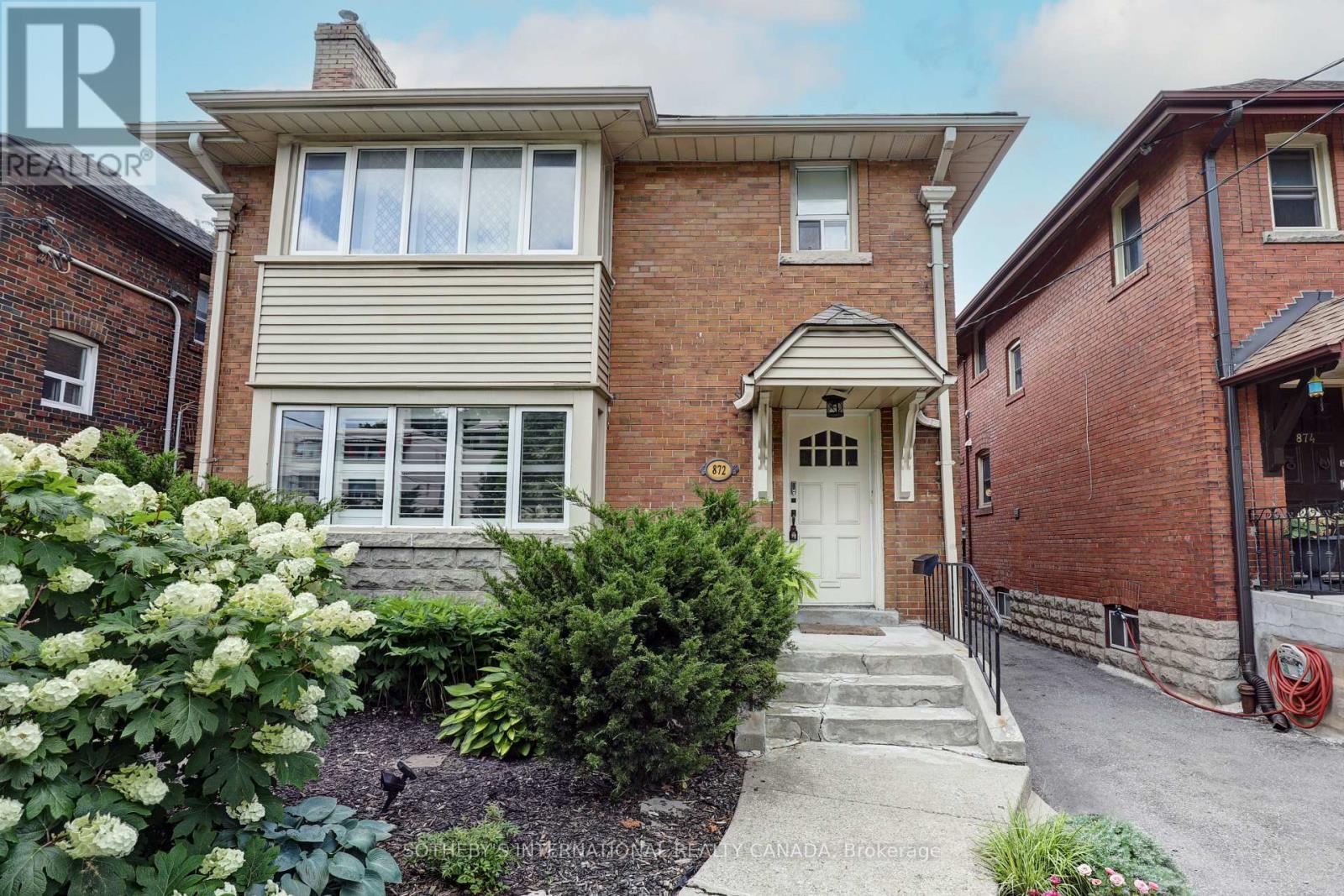 Main - 872 Avenue Road, Toronto, Ontario  M5P 2K6 - Photo 2 - C12128510