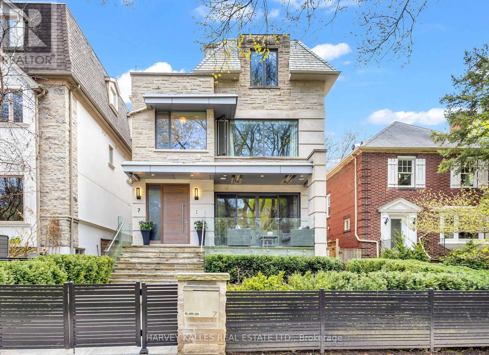 Property at 7 RELMAR GARDENS image 1