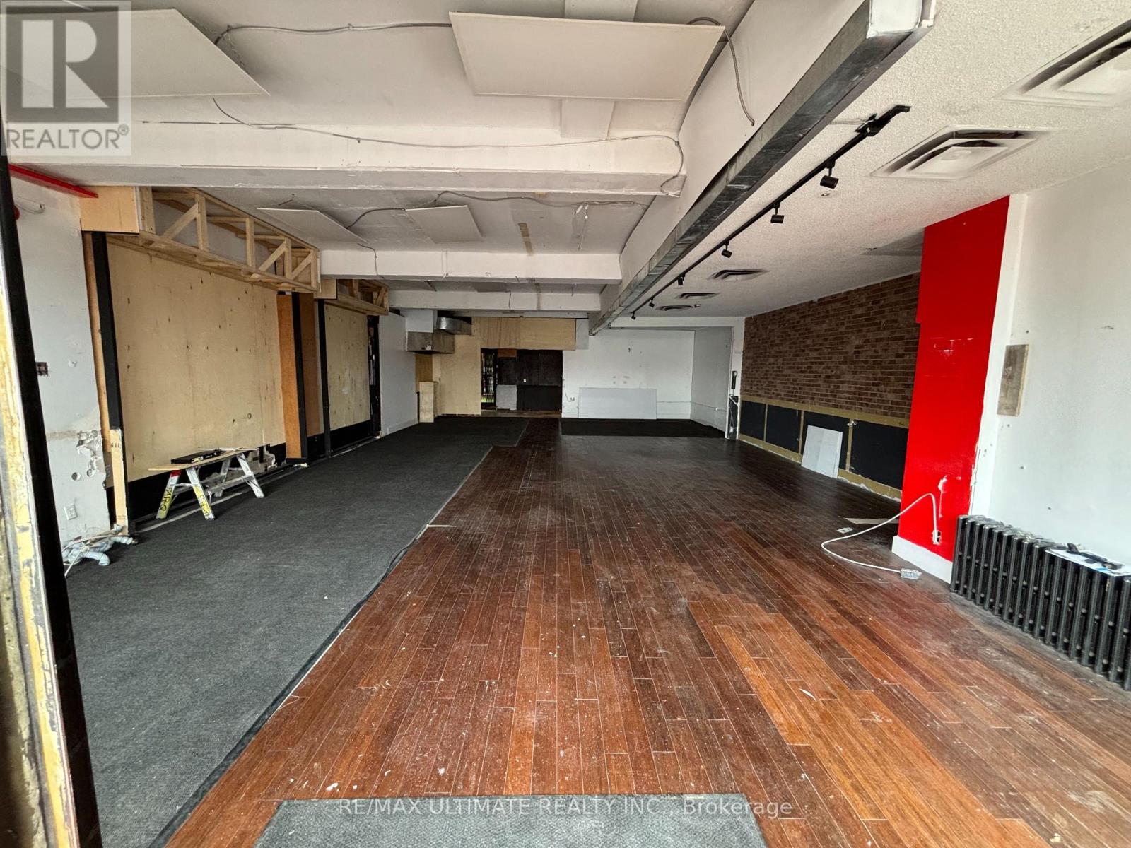 876 Dundas Street W, Toronto, Ontario  M6J 1V7 - Photo 3 - C12128630