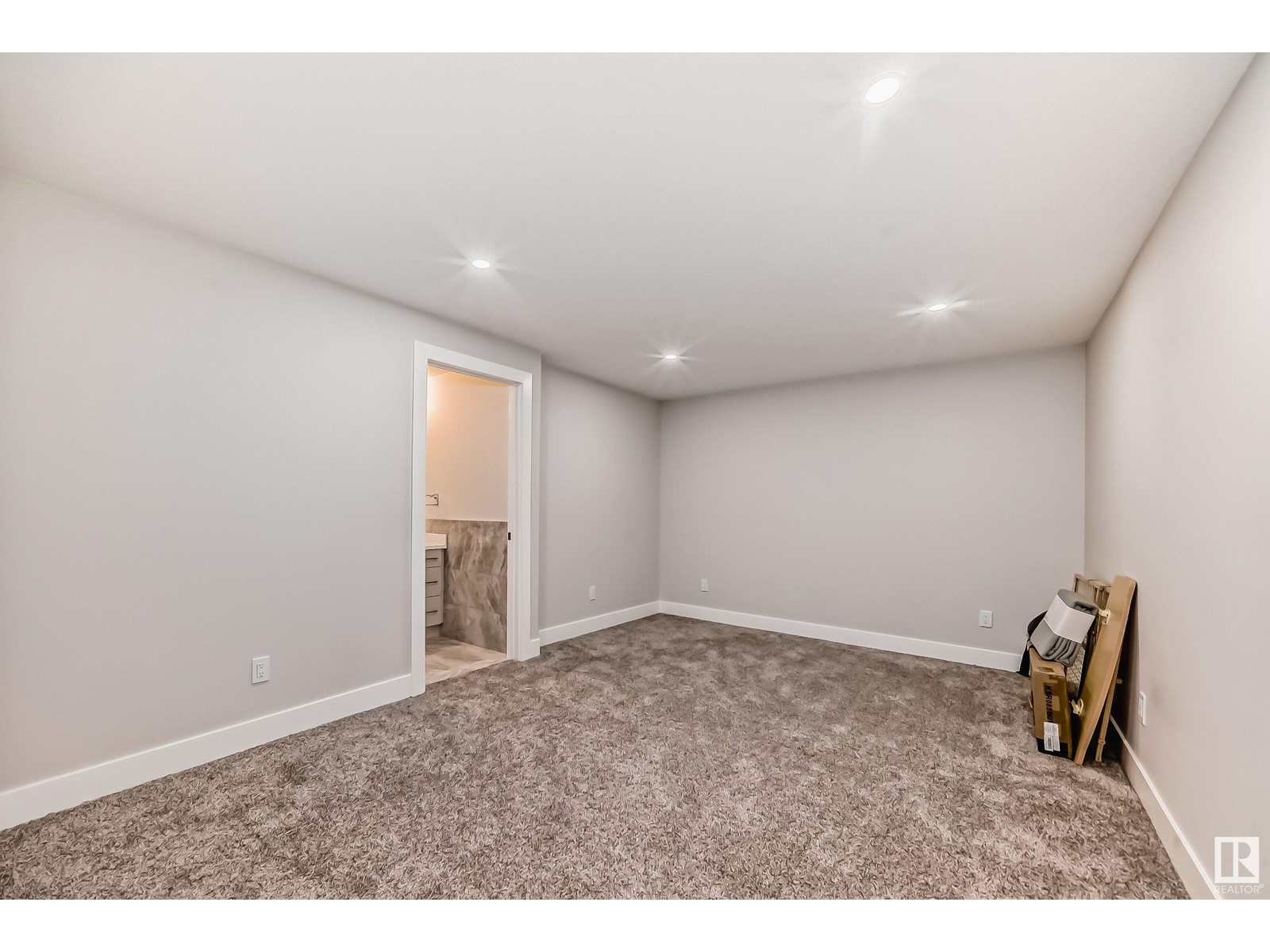 710 Ebbers Pl Nw, Edmonton, Alberta  T5Y 3V3 - Photo 30 - E4434788