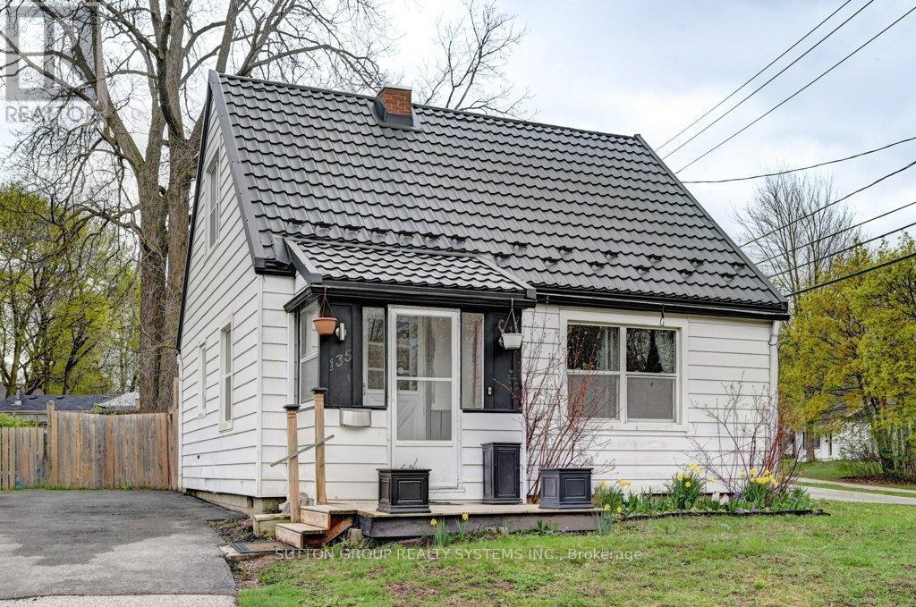 Property at 135 GLEN ROAD image 1