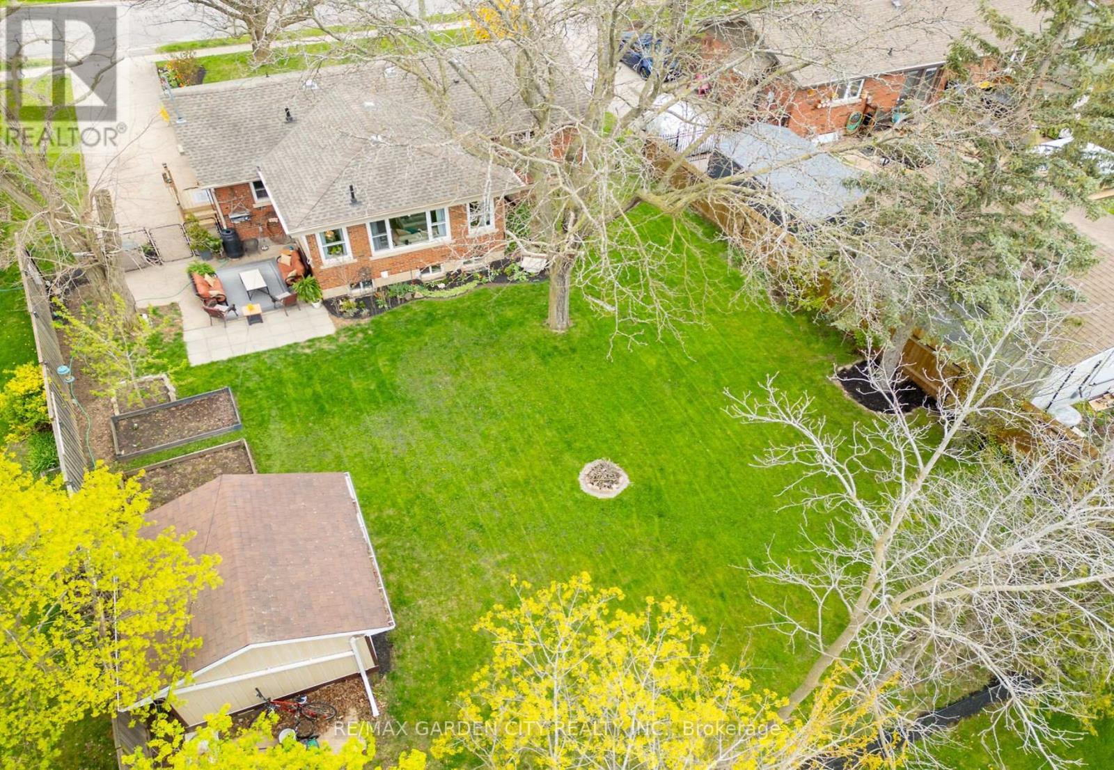 Property at 4165 WILLIAM STREET image 1